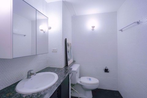 Condominio de 1 dormitorio en Watthana, Bangkok, Tailandia № 76934 - foto 14
