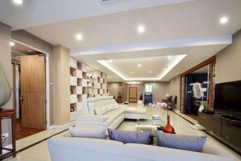 Condominio de 4 dormitorios en Khlong Toei, Bangkok, Tailandia № 76931 - foto 6