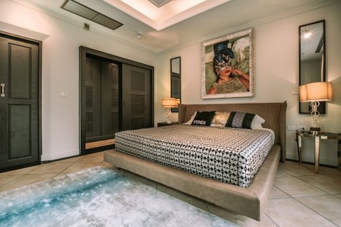 House on Nai Harn Beach, Thailand 2 bedrooms № 75853 - photo 30