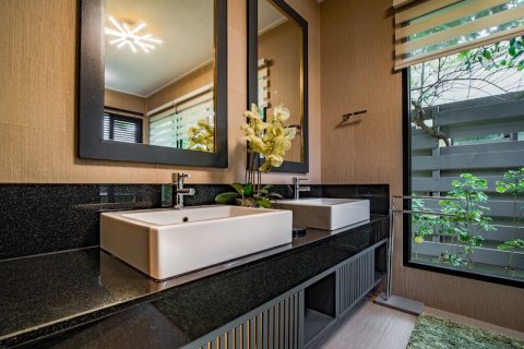 House on Nai Harn Beach, Thailand 2 bedrooms № 75853 - photo 24