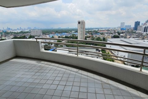 คอนโดมิเนียมในยานนาวา, กรุงเทพฯ, ประเทศไทย, 3 ห้องนอน № 123674 - รูปถ่าย 23