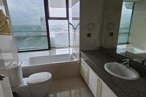 คอนโดมิเนียมในยานนาวา, กรุงเทพฯ, ประเทศไทย, 3 ห้องนอน № 123674 - รูปถ่าย 18