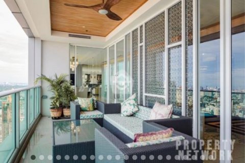 Condominio de 4 dormitorios en Khlong Toei, Bangkok, Tailandia № 123675 - foto 16