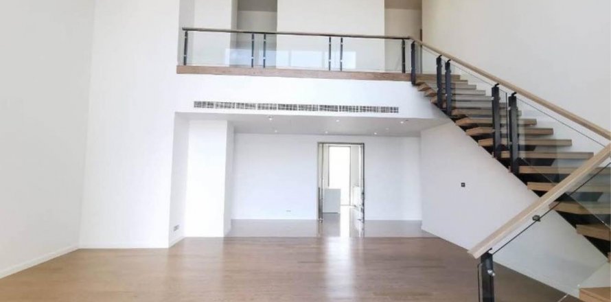 Condominio de 5 dormitorios en Khlong San, Bangkok, Tailandia № 123671
