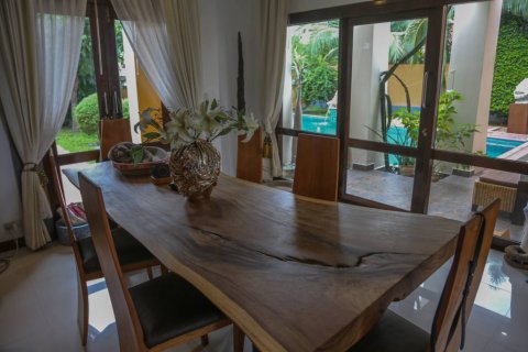 Chalet de 3 dormitorios en Pattaya, Tailandia № 116006 - foto 10