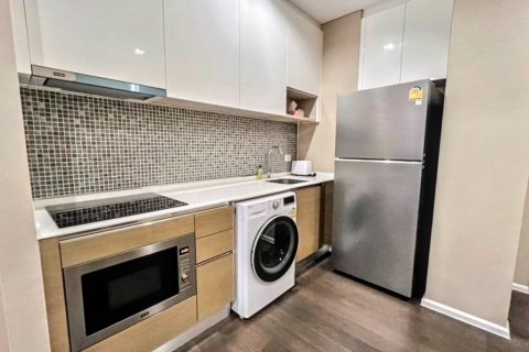 Condominio de 2 dormitorios en Chatuchak, Bangkok, Tailandia № 116007 - foto 7