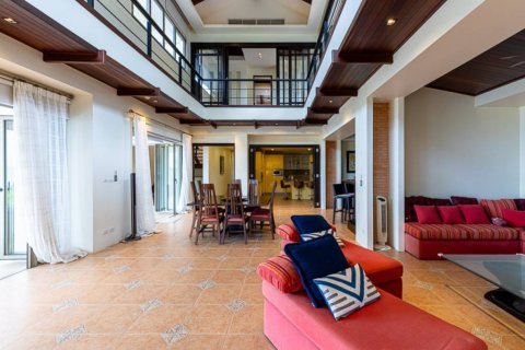 Chalet de 5 dormitorios en Phuket, Tailandia № 116008 - foto 3