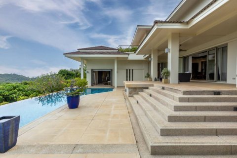 Chalet de 5 dormitorios en Phuket, Tailandia № 116008 - foto 2