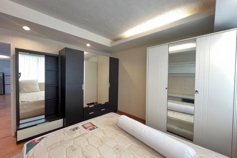 Condominio de 2 dormitorios en Bangkok, Tailandia № 142998 - foto 11