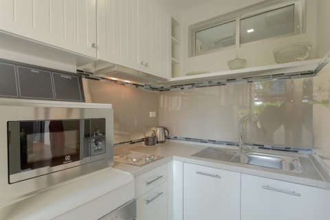 Condo in Bangkok, Thailand, 1 bedroom № 143000 - photo 4