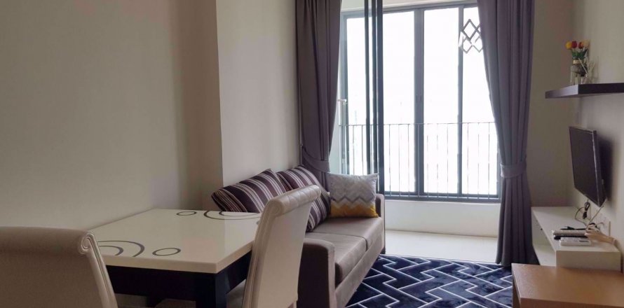 Condominio de 1 dormitorio en Bangkok, Tailandia en Ideo Mobi Sukhumvit 81  № 78054
