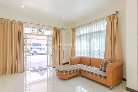Casa de 2 dormitorios en Phuket, Tailandia № 130949 - foto 3
