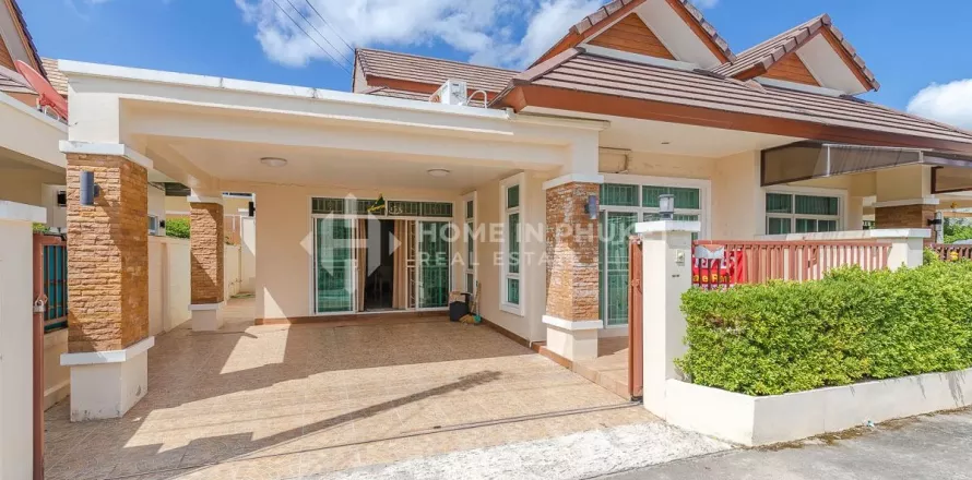Casa de 2 dormitorios en Phuket, Tailandia № 130949
