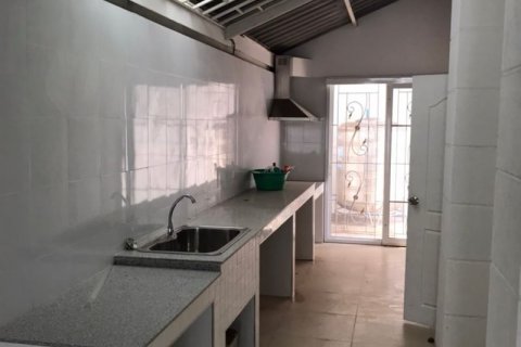 Casa de 4 dormitorios en Phra Khanong, Bangkok, Tailandia № 143535 - foto 8
