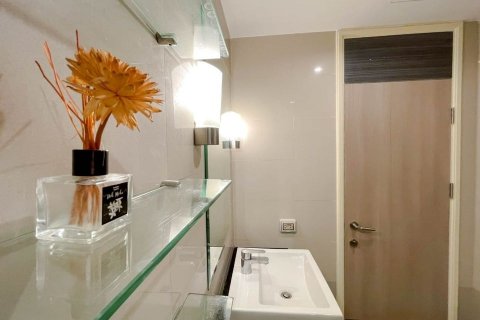 Condominio de 2 dormitorios en Bangkok, Tailandia № 143539 - foto 12