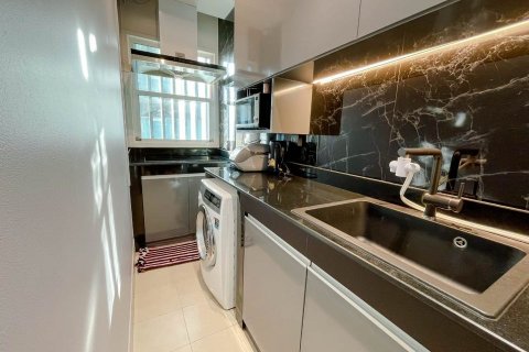 Condominio de 2 dormitorios en Bangkok, Tailandia № 143539 - foto 8