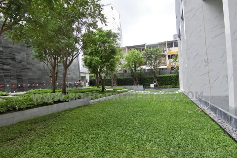 Condominio de 2 dormitorios en Bangkok, Tailandia № 143540 - foto 22