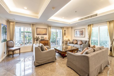 Condominio de 3 dormitorios en Bangkok, Tailandia № 143538 - foto 4