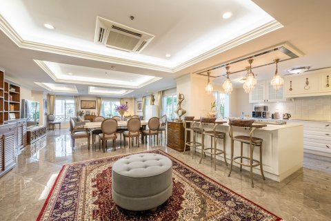 Condominio de 3 dormitorios en Bangkok, Tailandia № 143538