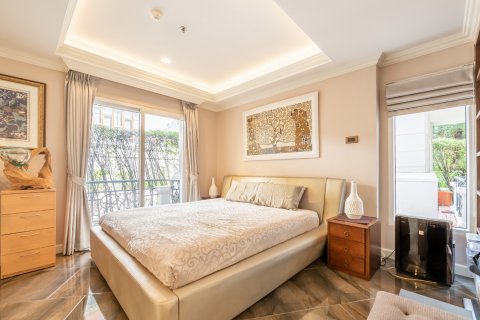 Condominio de 3 dormitorios en Bangkok, Tailandia № 143538 - foto 7