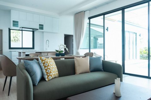 Chalet de 3 dormitorios en Hua Hin, Tailandia № 124401 - foto 5