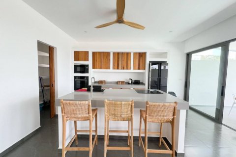 Chalet de 6 dormitorios en Surat Thani, Tailandia № 124404 - foto 10