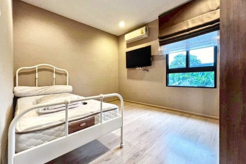 Adosado de 3 dormitorios en Bangkok, Tailandia № 124403 - foto 8