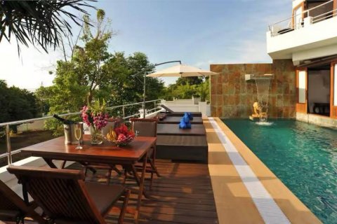 Chalet de 7 dormitorios en Surat Thani, Tailandia № 124399 - foto 4