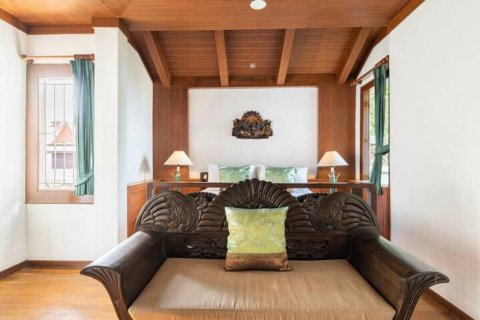 Chalet de 7 dormitorios en Surat Thani, Tailandia № 124399 - foto 8