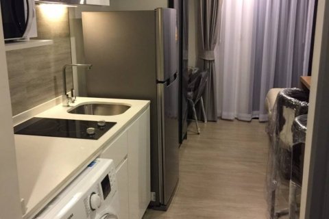 Condominio de 1 dormitorio en Bangkok, Tailandia № 132494 - foto 4