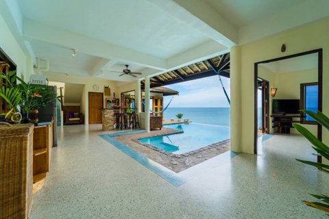 Penthouse in Surat Thani, Thailand 13 Schlafzimmer № 132489 - Foto 8