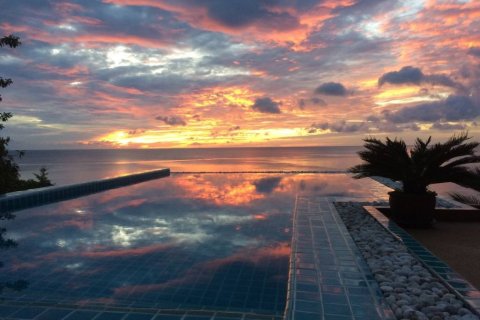 Penthouse in Surat Thani, Thailand 13 Schlafzimmer № 132489 - Foto 2