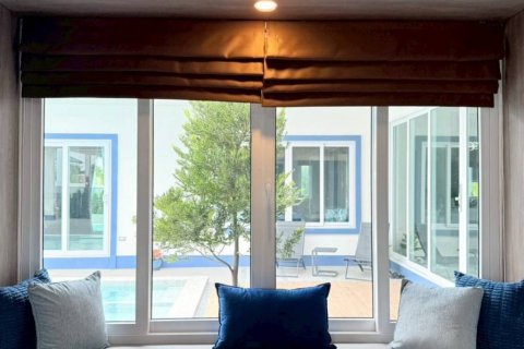 Chalet de 5 dormitorios en Pattaya, Tailandia № 132491 - foto 7