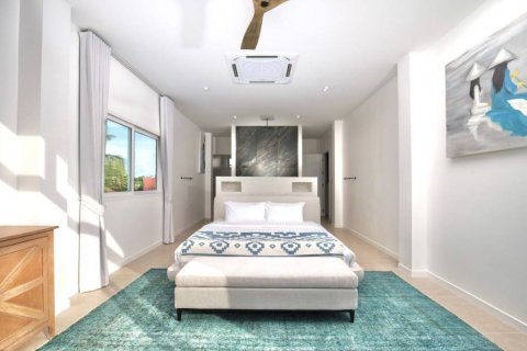 Villa in Phuket, Thailand 4 Schlafzimmer № 119783 - Foto 7