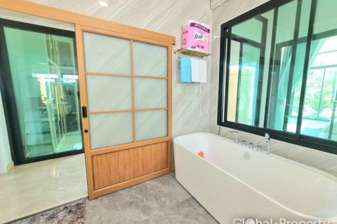 House in Pattaya, Thailand 3 bedrooms № 124195 - photo 25