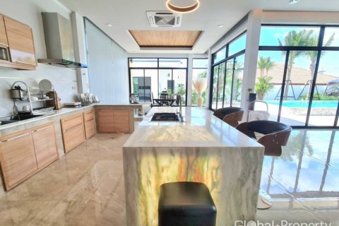 House in Pattaya, Thailand 3 bedrooms № 124195 - photo 14