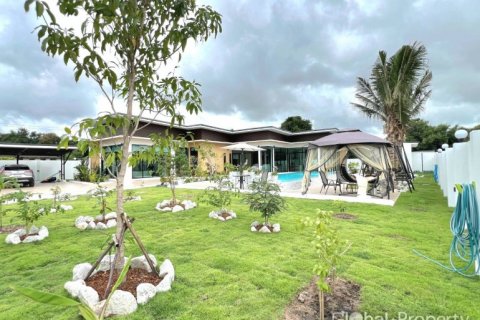 House in Pattaya, Thailand 3 bedrooms № 124195 - photo 6