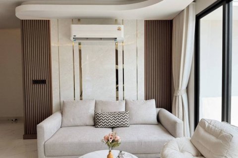 Chalet de 4 dormitorios en Pattaya, Tailandia № 124509 - foto 5