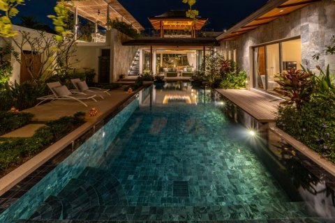 Chalet de 3 dormitorios en Phuket, Tailandia № 124507 - foto 2