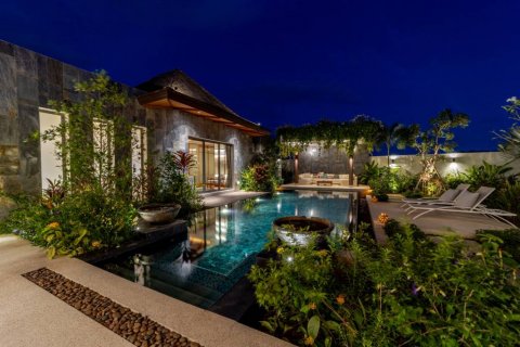 Chalet de 3 dormitorios en Phuket, Tailandia № 124507 - foto 4