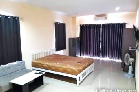 Commercial property in Pattaya, Thailand 1057 sq.m. № 81849 - photo 5