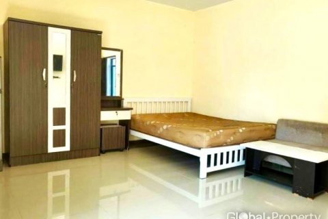 Commercial property in Pattaya, Thailand 1057 sq.m. № 81849 - photo 8
