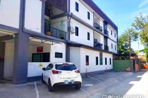 Commercial property in Pattaya, Thailand 1057 sq.m. № 81849 - photo 2