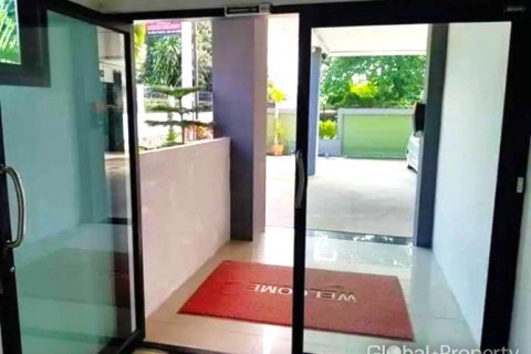 Commercial property in Pattaya, Thailand 1057 sq.m. № 81849 - photo 11