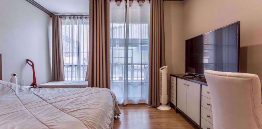Estudio en el condominio en Bangkok, Tailandia en The Reserve - Kasemsan 3  № 78003