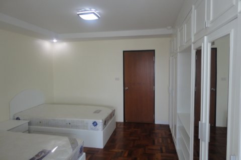 Condominio de 3 dormitorios en Bangkok, Tailandia № 144178 - foto 2
