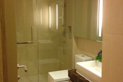 Condo in Bangkok, Thailand, 3 bedrooms № 144179 - photo 5
