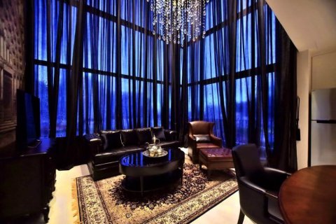 Condominio de 3 dormitorios en Bangkok, Tailandia № 144174 - foto 1