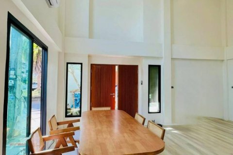 Chalet de 3 dormitorios en Phuket, Tailandia № 124587 - foto 5