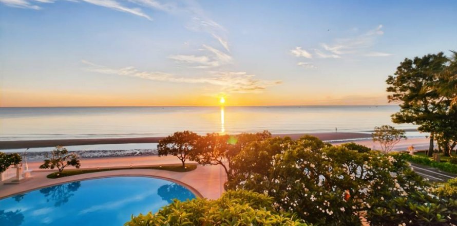 Condominio de 4 dormitorios en Hua Hin, Tailandia № 124592